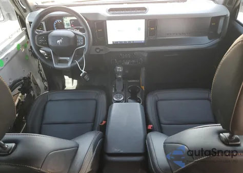 2023 Ford Bronco Base из США, поврежденный, VIN 1FMEE5DP2PLB39031